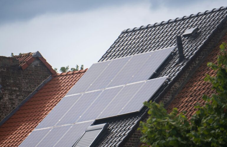 Best Solar Systems for Homes in Pakistan